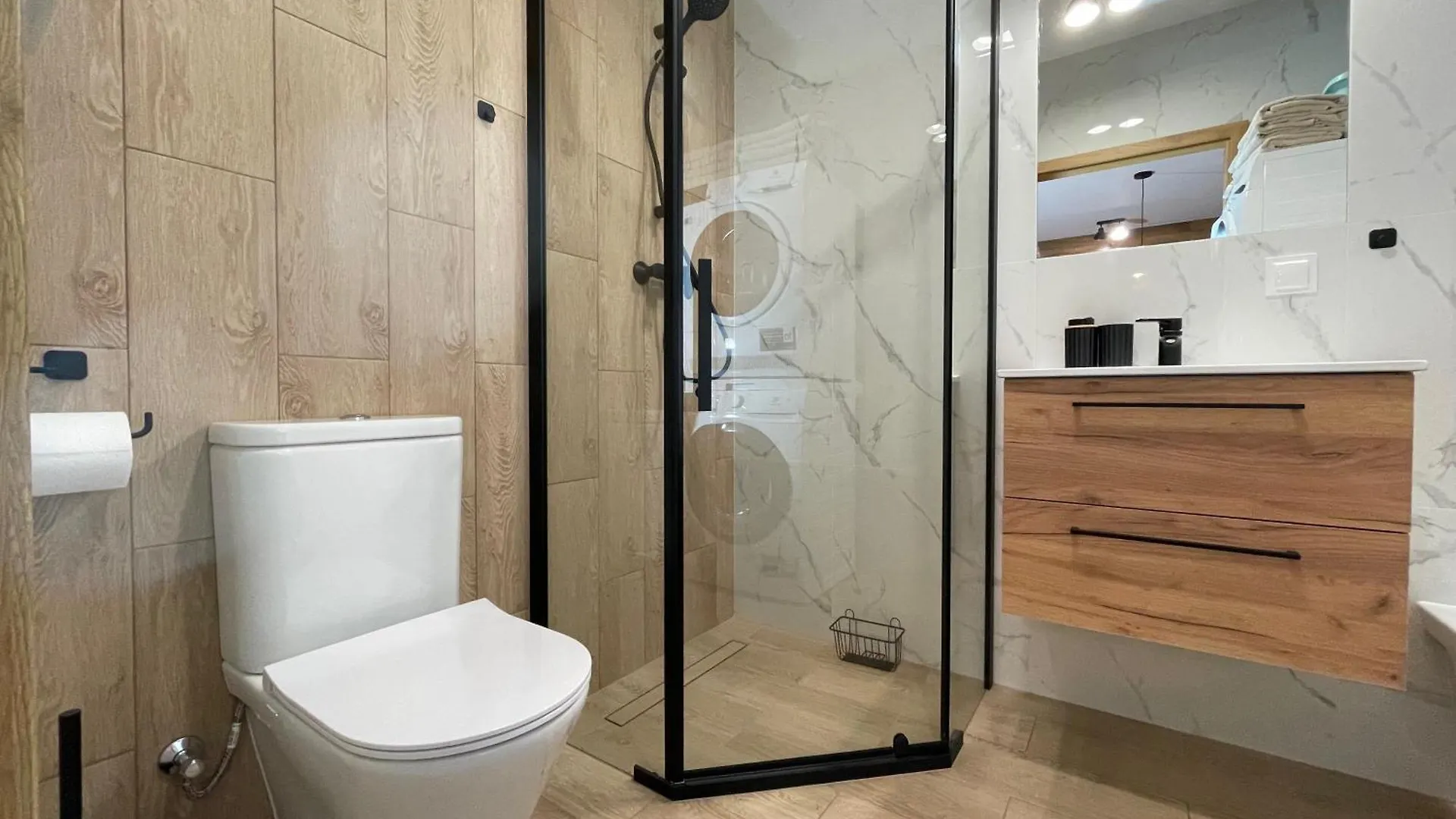 Superior Baltea 3 Rooms, 2 Bedrooms, Beach 800M, Air Condition! Gdańsk 0*,  Polska